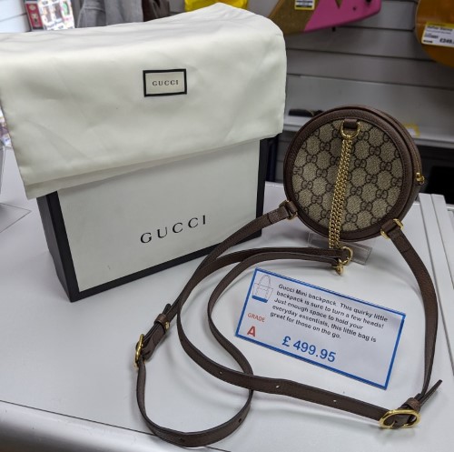 Small round hot sale gucci bag