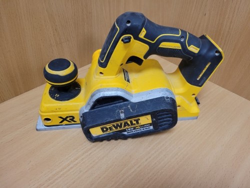 Dewalt Dcp580 18V Xr Brushless Planer Body Only 021600131518