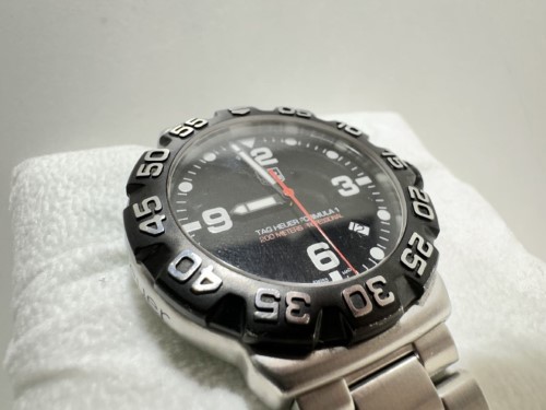 Tag heuer hotsell formula 1 wah1110