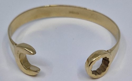 Gold spanner hot sale bangle mens