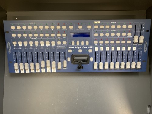 Showtec light best sale desk pro 136