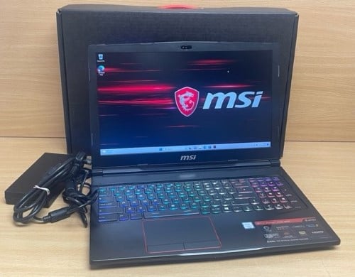 Msi Ge63 Raider Rgb 8Re Intel Core i7 - 8th Gen 16GB 1TB + 128GB