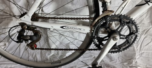 White muddyfox online bike