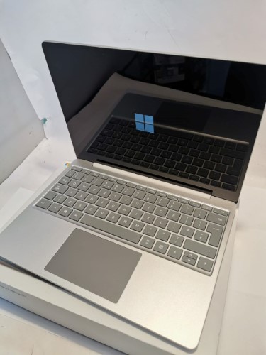 Microsoft Surface Laptop Go Model: 1943 8GB 128GB SSD Silver ...