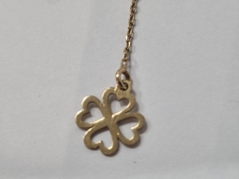 14ct Yellow Gold Gold Ladies Necklace With Small Heart And Lucky 4 Leaf ...