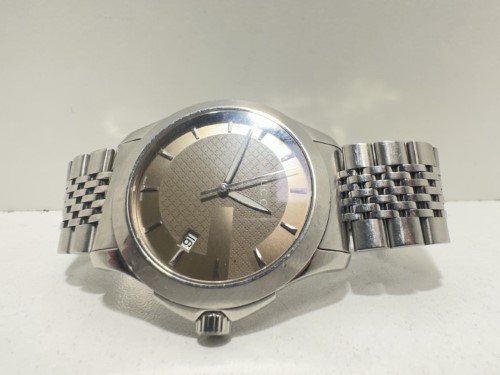 Gucci watch hot sale silver mens