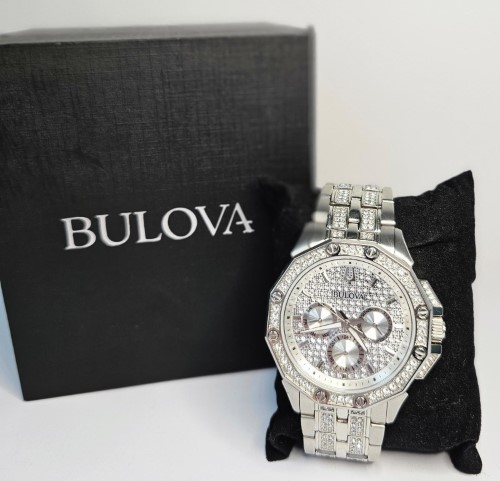 Bulova mens diamond discount watch