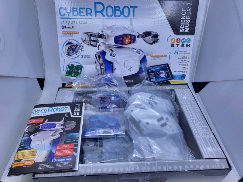 Clementoni Technologic Programmable Cyber Robot with Interchangeable  Components 