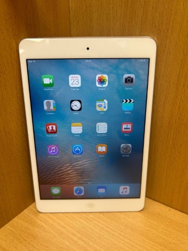 Apple iPad Mini 1st Gen iPad Mini 16GB White | 020000137302