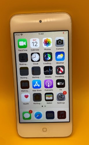 Apple Touch A2178 7th 32GB Gold | 027200134109 | Cash Converters