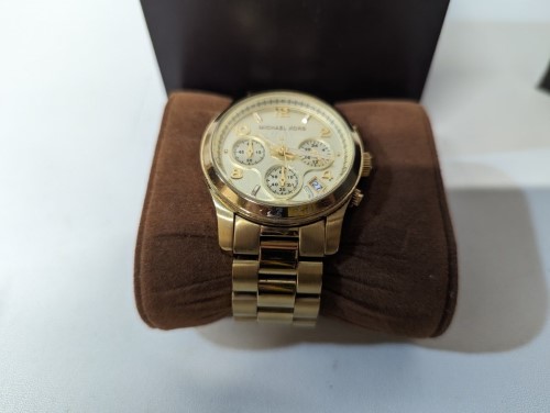 Mk5055 watch hot sale