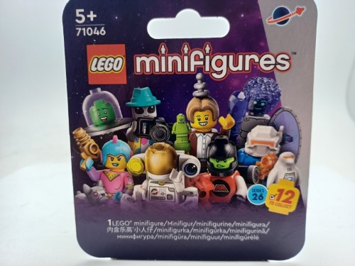 Lego Minifigures Red | 049600106041 | Cash Converters