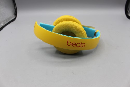 Beats Beats Solo Wireless Bluetooth On Ear Headphones With Mic