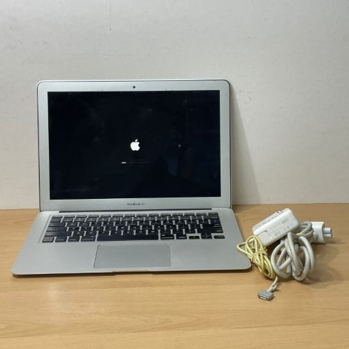 MacBook Air Early 2015 13.3インチ 4GB 256GB-