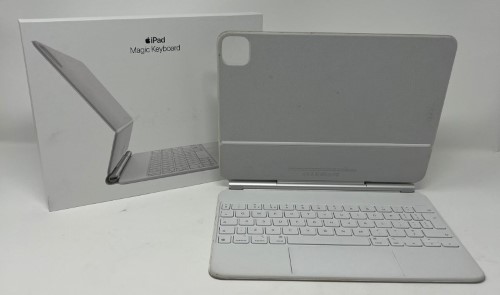 Apple A2261 iPad Magic Keyboard - A2261 White | 046600075385