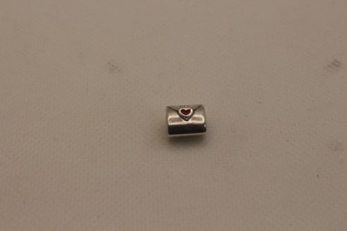 Pandora love 2025 letter charm