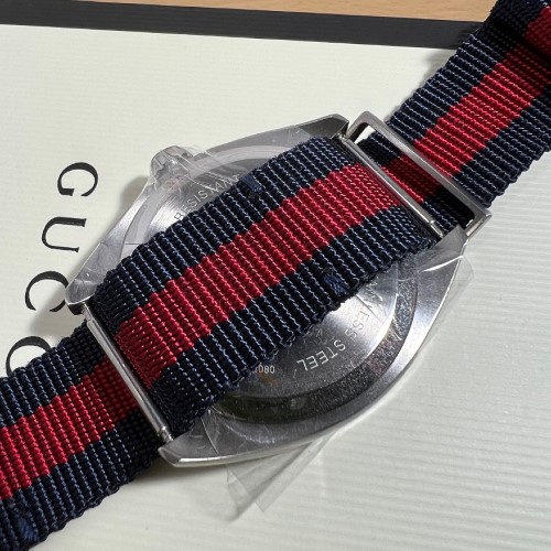 Gucci on sale watch 142.3