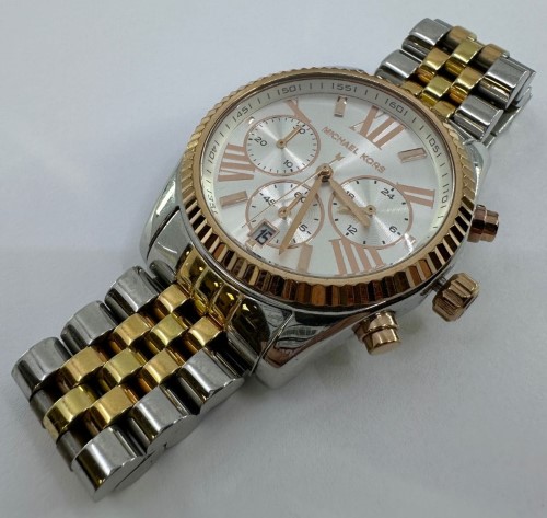 Michael kors clearance watches water resistant