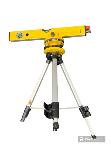 Laser spirit deals level with tripod