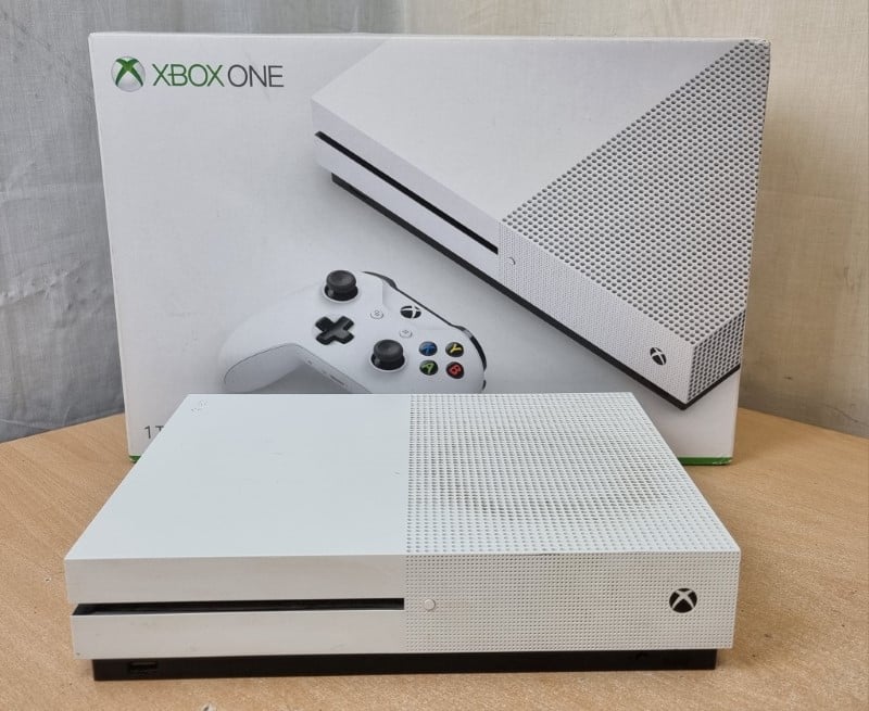 Microsoft Xbox One S 1TB White | 049500090283 | Cash Converters