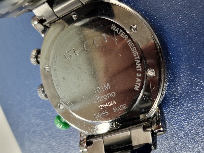 Gucci 101m chrono outlet swiss made