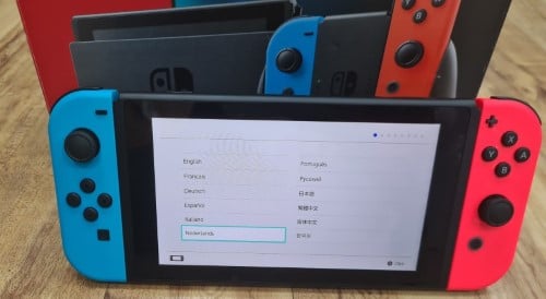 2nd Gen 32GB With Box And Controllers Nintendo Switch Black 