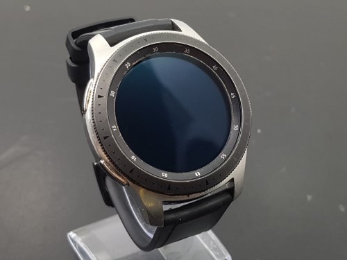 R800 smartwatch hot sale