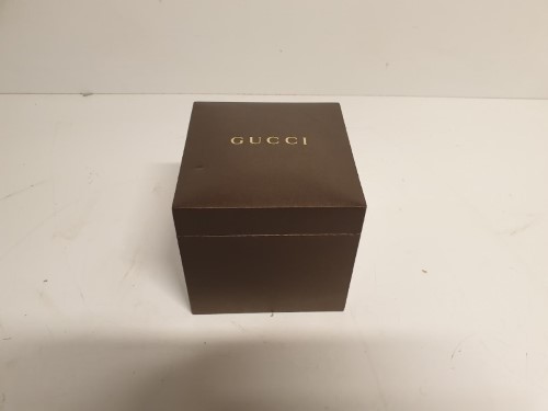 Gucci deals watch outlet