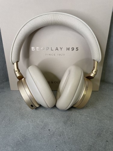 Beoplay best sale h95 gold