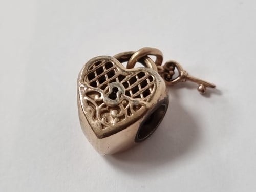 Pandora charm key to clearance my heart