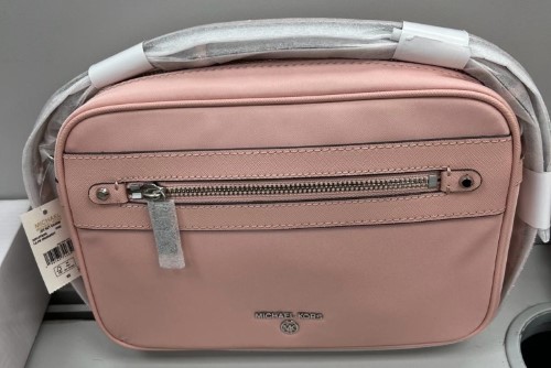 Michael kors pink purse on sale crossbody