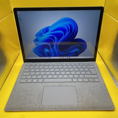 Microsoft Surface Laptop 2 Intel Core i5-8350 8GB 128GB Grey