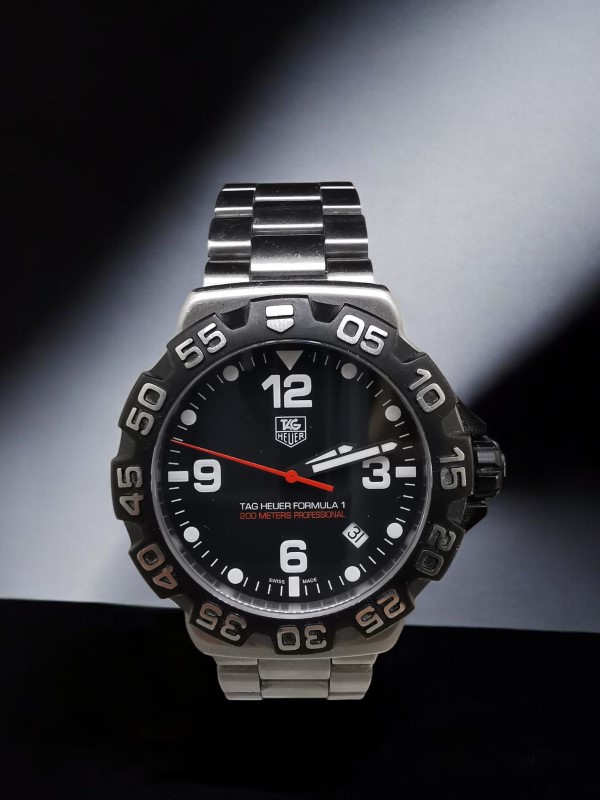 Tag heuer wah1110 deals