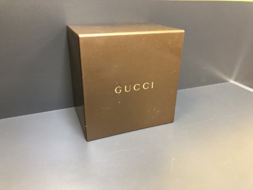 Gucci hot sale watch 112