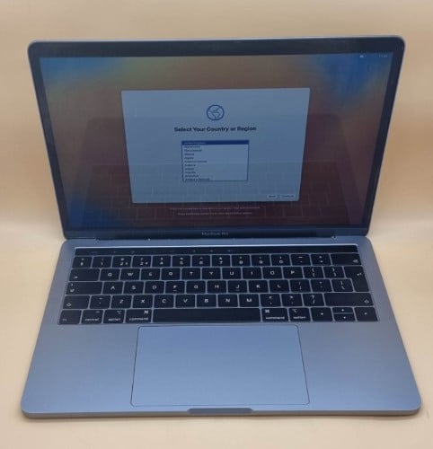 Apple Macbook Pro 13-Inch 2019 With Touchbar Intel Core i5 1.4 GHz