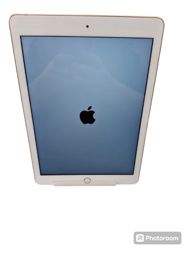 Apple iPad 6th Gen 32GB/Wi-Fi 32GB White | 016400329904 | Cash 