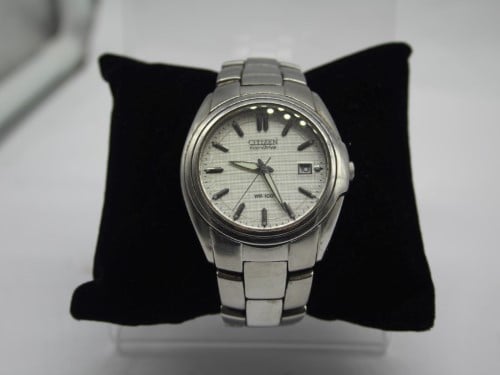 Reloj citizen eco drive titanium online wr100