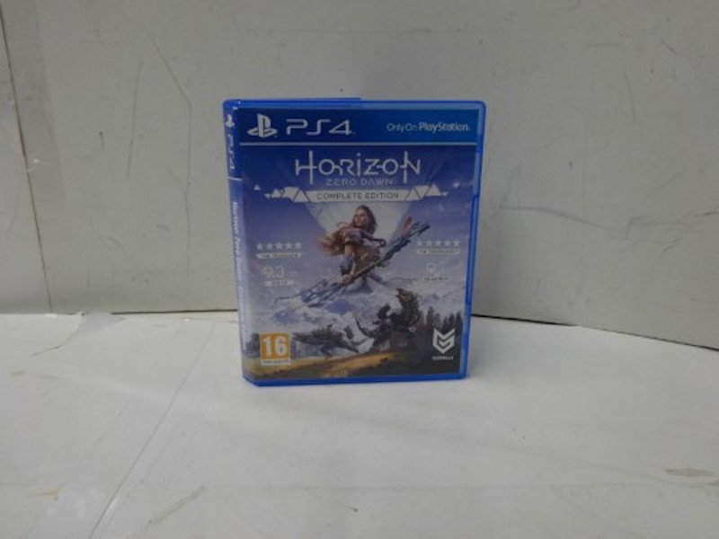 Horizon Zero Dawn - Complete Edition [PlayStation 4] 