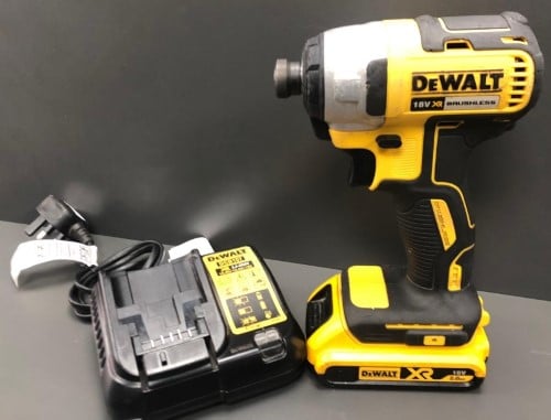 Impact Driver Dewalt Dcf787 With 2Ah Battery And Charger | 047700170510 ...