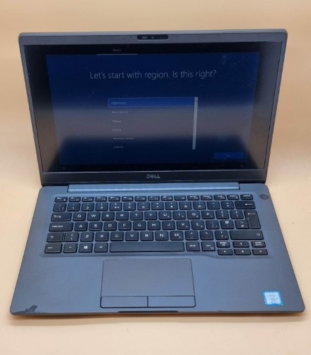 Dell Latitude 7300 Intel Core i7-8665U 2.11GHz 8GB 256GB SSD Black