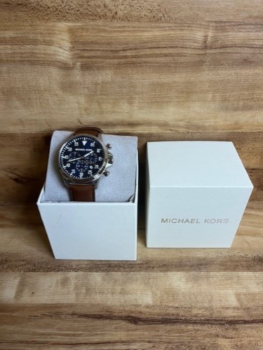 Michael hot sale kors 8362