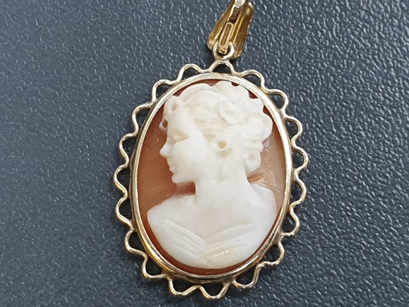 Buy Peach Cameo: Victorian Woman Peach Cameo Necklace, Antiqued Gold,  Vintage Inspired Romantic Victorian Jewelry, Romantic Gift for Her Online  in India - Etsy