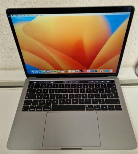 Apple Macbook Pro A2159 Intel Core i5 8GB 2019 Silver