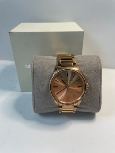 Used michael kors watches hot sale