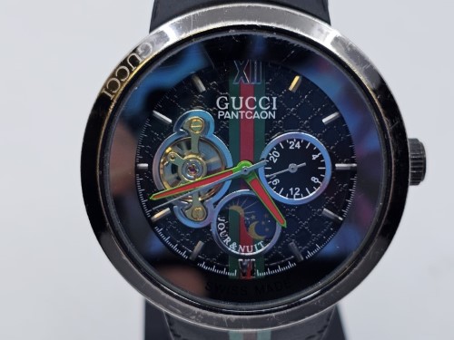 Gucci pantcaon watch discount swiss made 1142