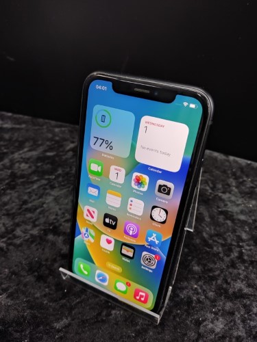 iPhone XR 64G バッテリー92%-