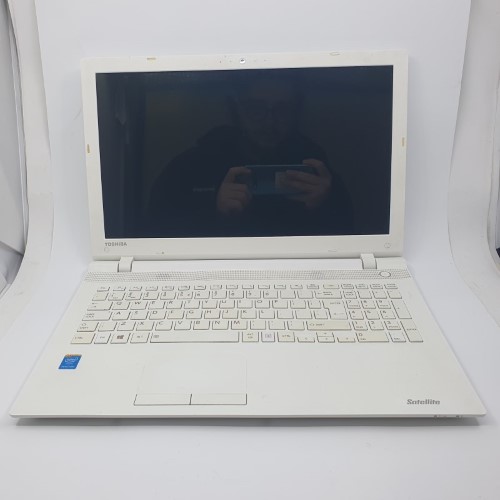 Toshiba Satellite Laptop White | 041500120137 | Cash Converters