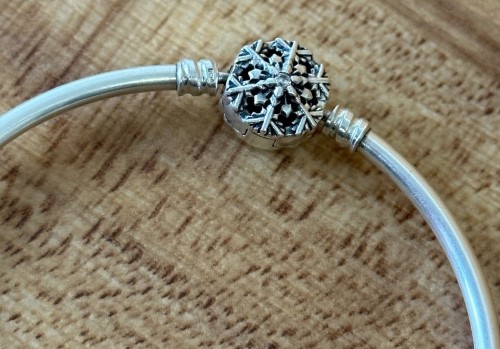 Pandora 2025 snowflake bangle